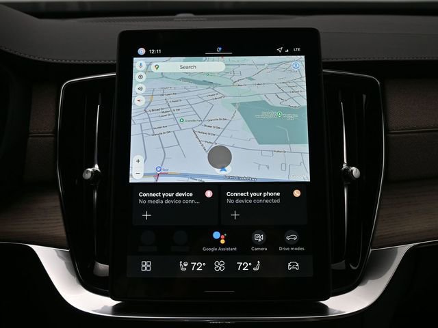 New 2026 Volvo XC90 B6 Plus w/ Protection Package Premier image 14