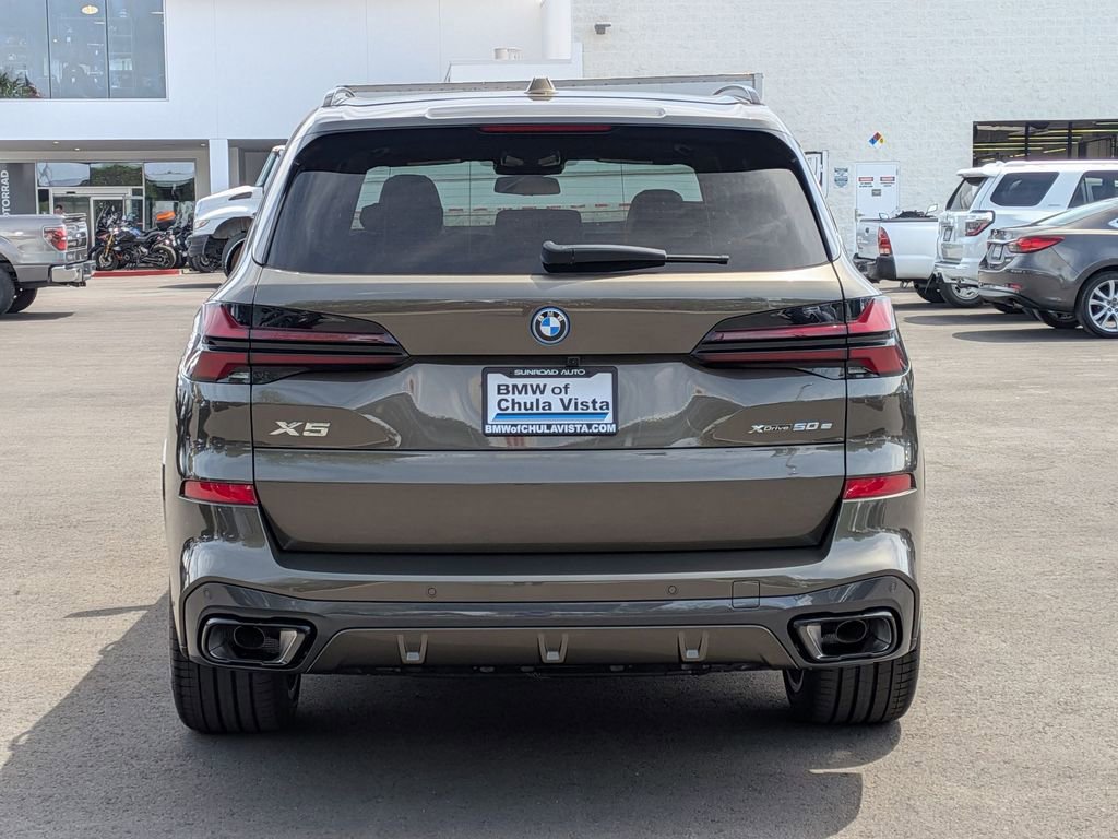 New 2026 BMW X5 xDrive50e image 7