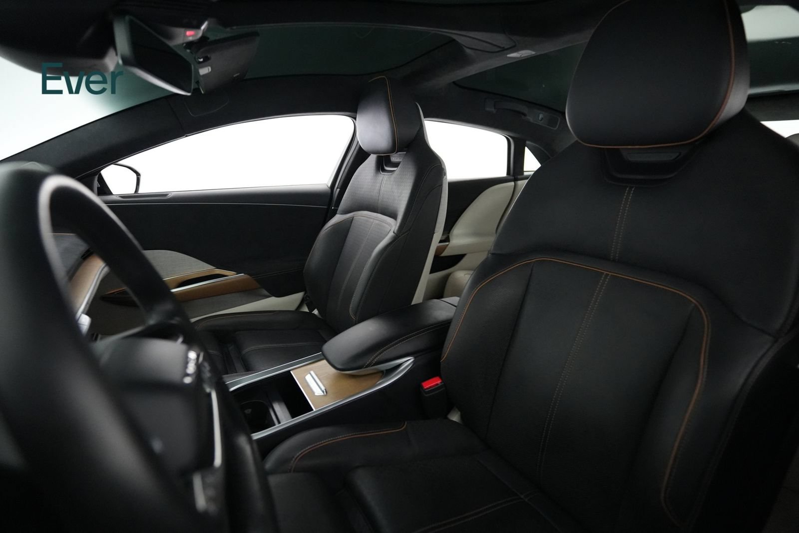 Used 2023 Lucid Air Grand Touring AWD/4WD image 4