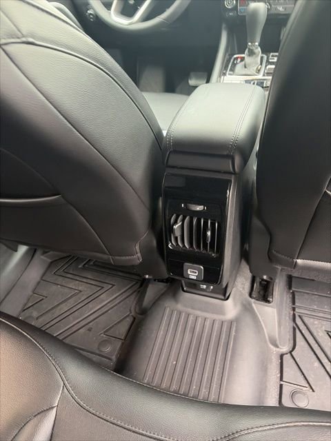 Used 2024 Jeep Compass Latitude image 24