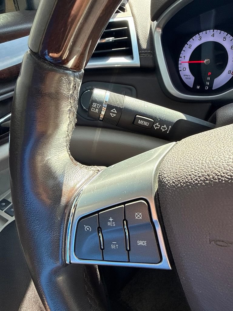 Used 2011 Cadillac SRX Luxury FWD image 5