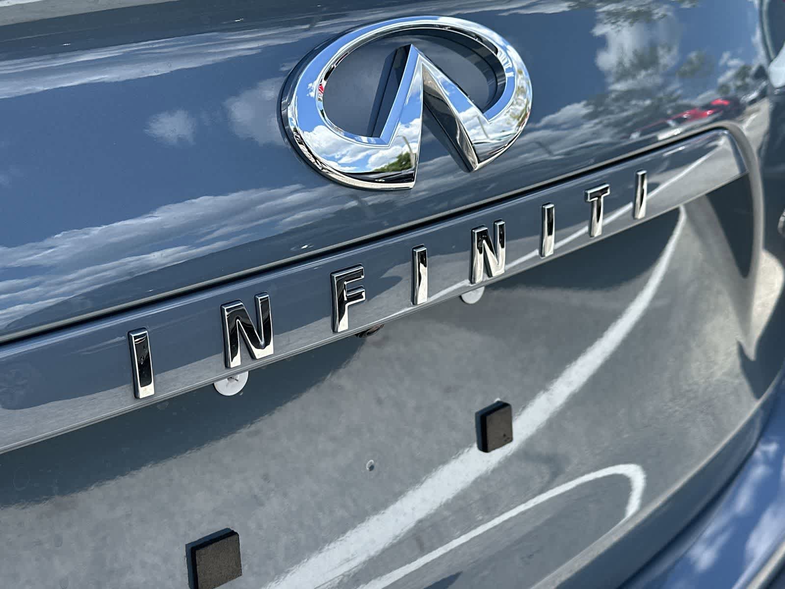 Used 2023 INFINITI QX50 Luxe w/ Cargo Package FWD image 13