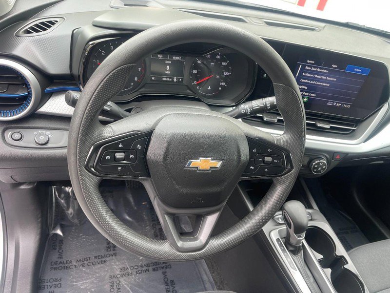 Used 2024 Chevrolet Trax LS FWD image 19