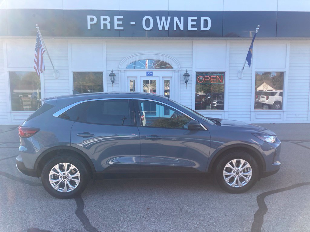 Used 2023 Ford Escape Active AWD/4WD image 4