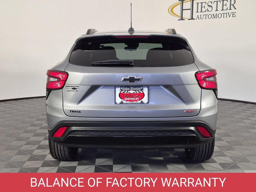 Certified 2024 Chevrolet Trax RS w/ Sunroof Package FWD image 5