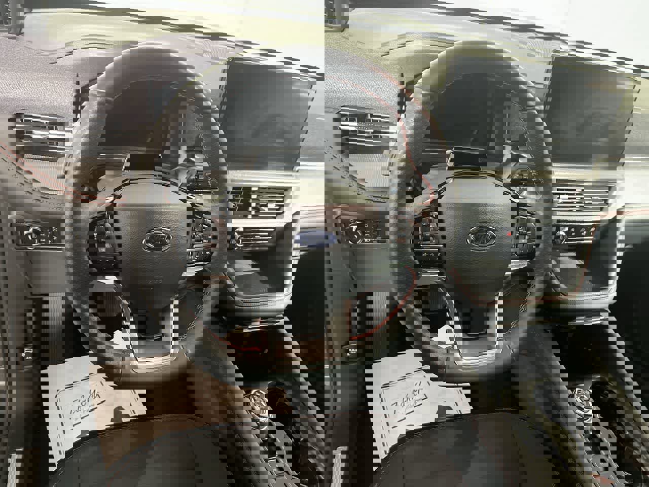 Used 2025 Ford Explorer ST-Line image 16