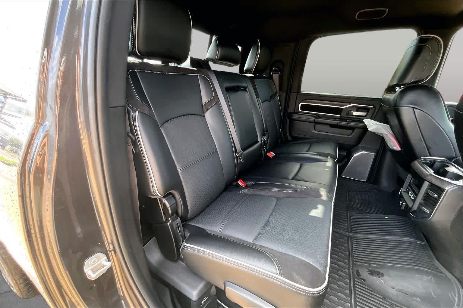 Used 2025 RAM 2500 Laramie AWD/4WD image 20