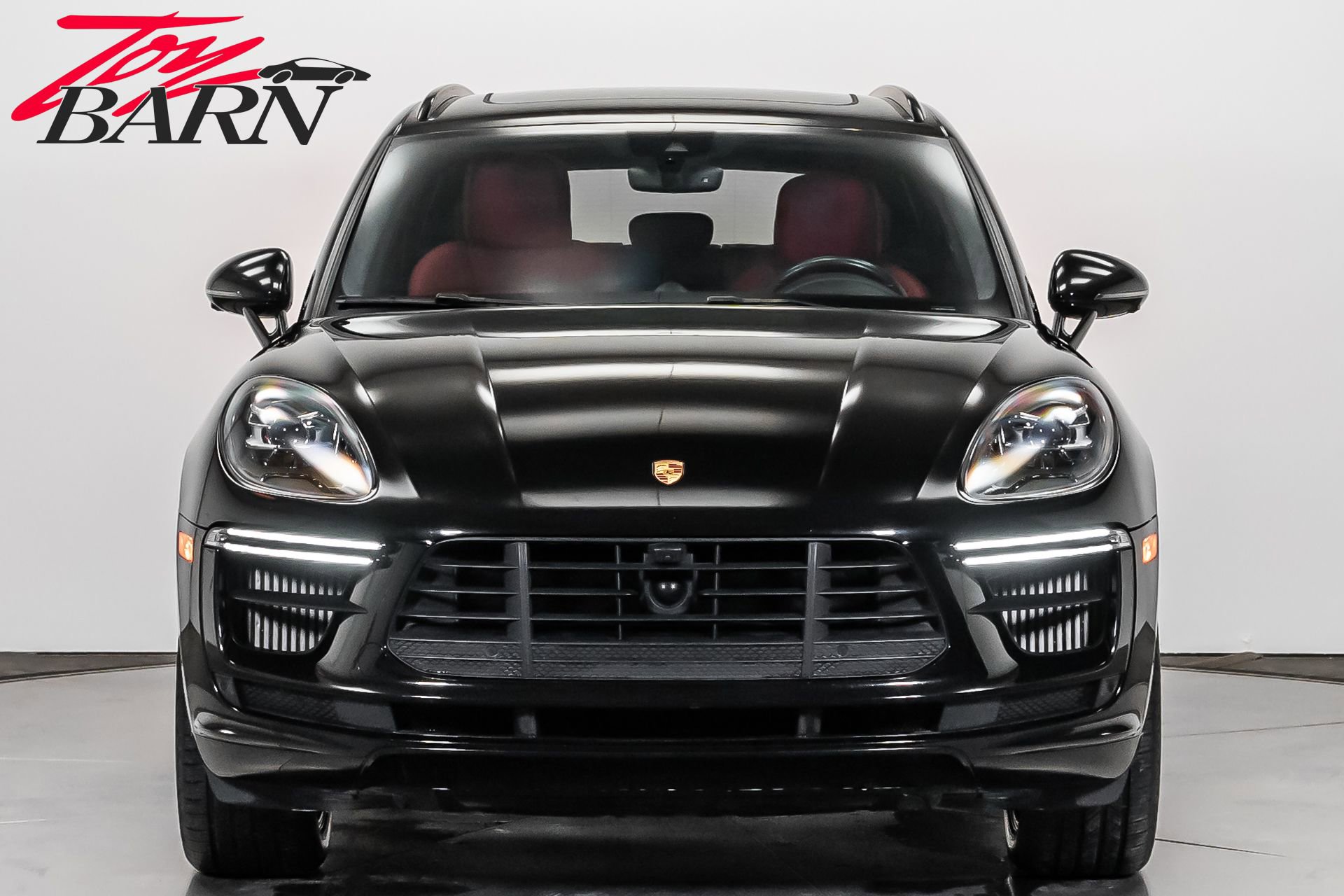 Used 2020 Porsche Macan Turbo image 8