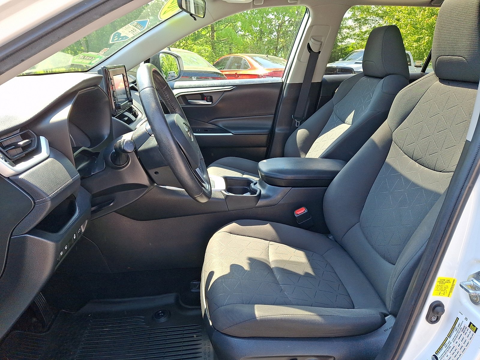 Used 2021 Toyota RAV4 XLE w/ Convenience Package AWD/4WD image 13