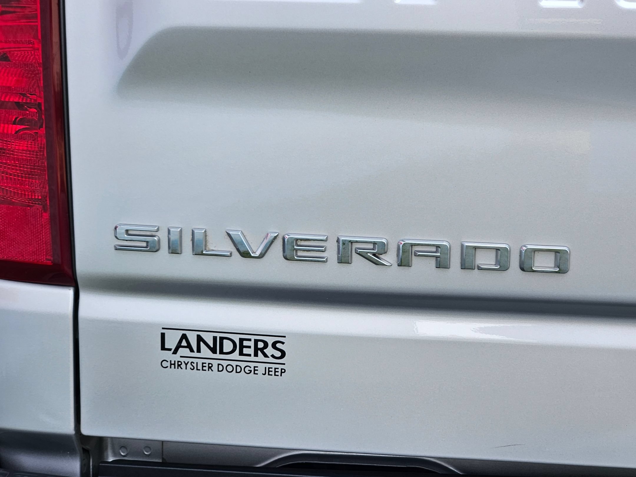 Used 2020 Chevrolet Silverado 1500 LT AWD/4WD image 30