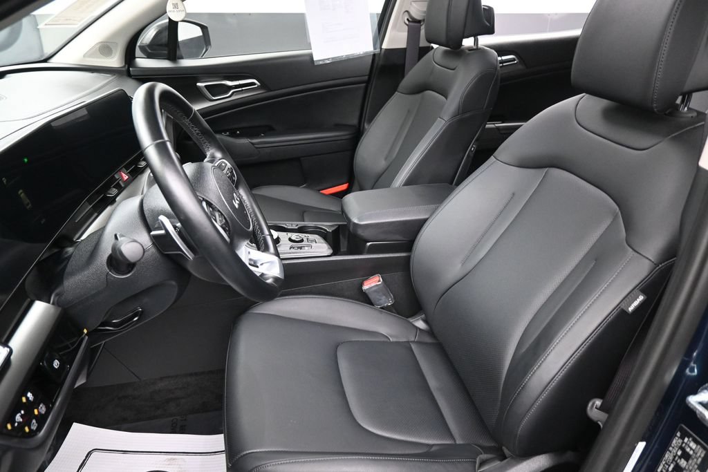 Used 2025 Kia Sportage EX w/ EX Premium Package AWD/4WD image 36