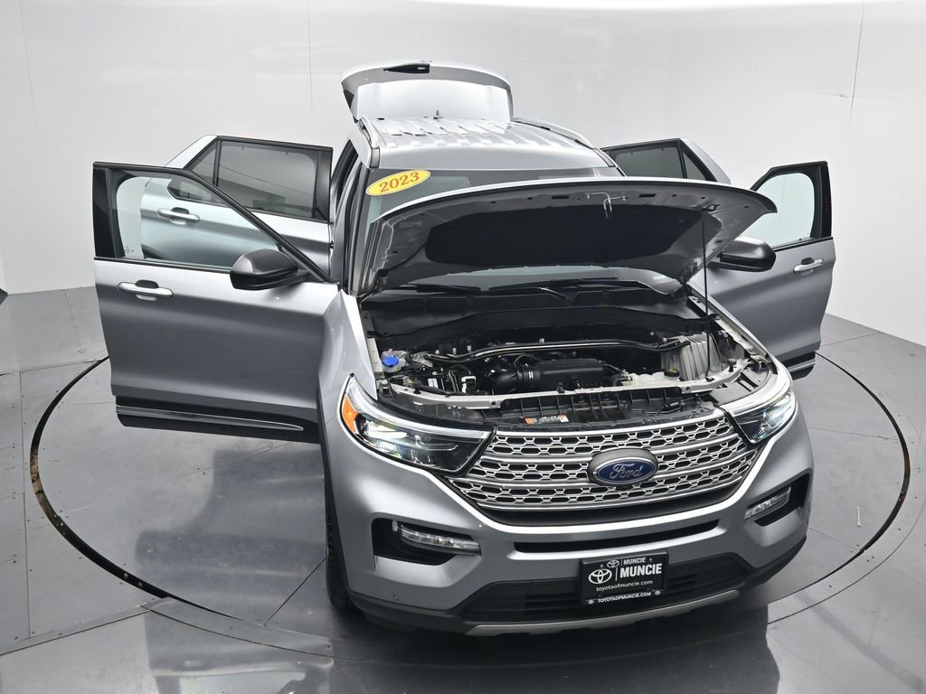 Used 2023 Ford Explorer Limited image 59