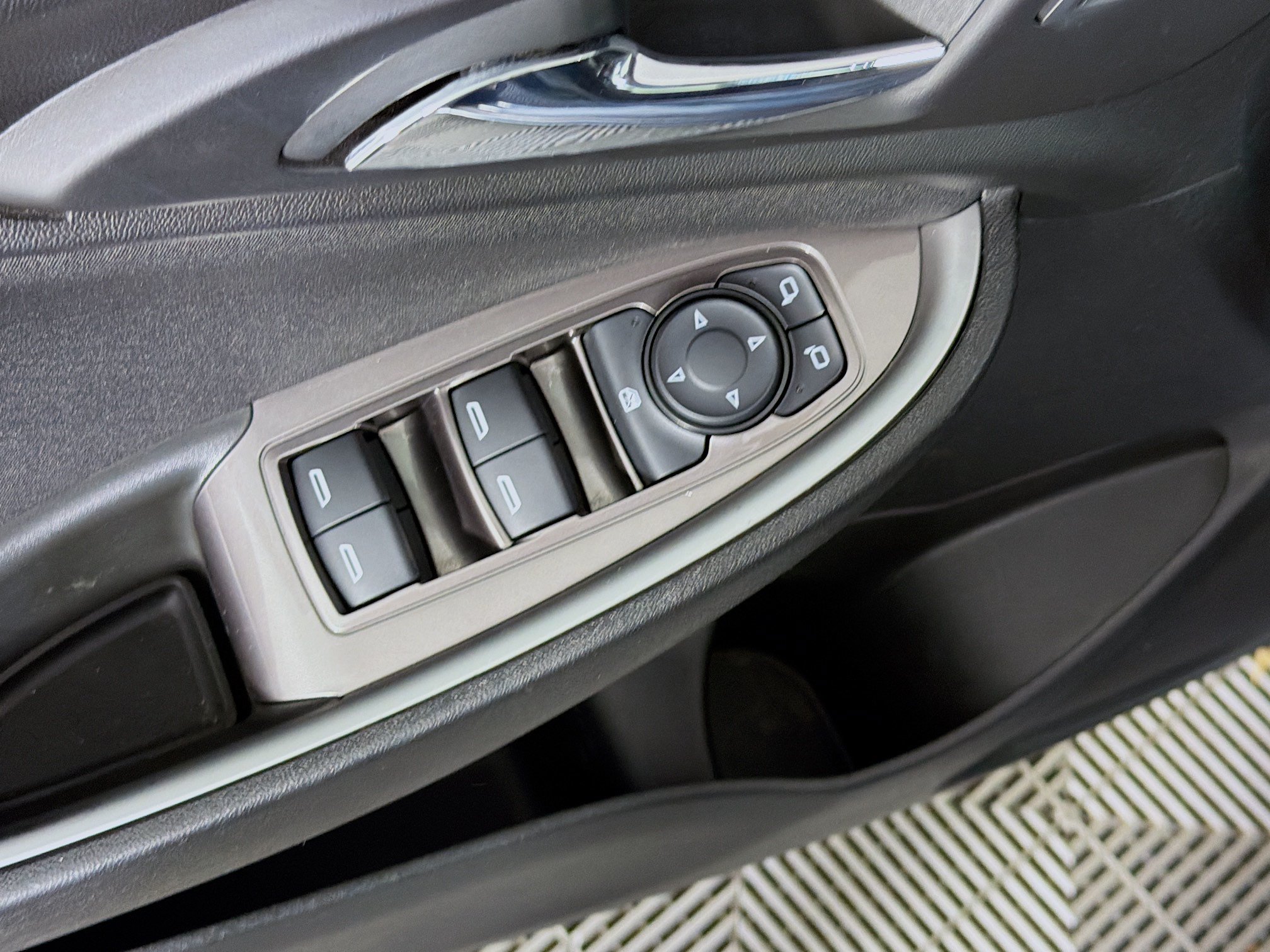 Used 2019 Chevrolet Malibu LS FWD image 15