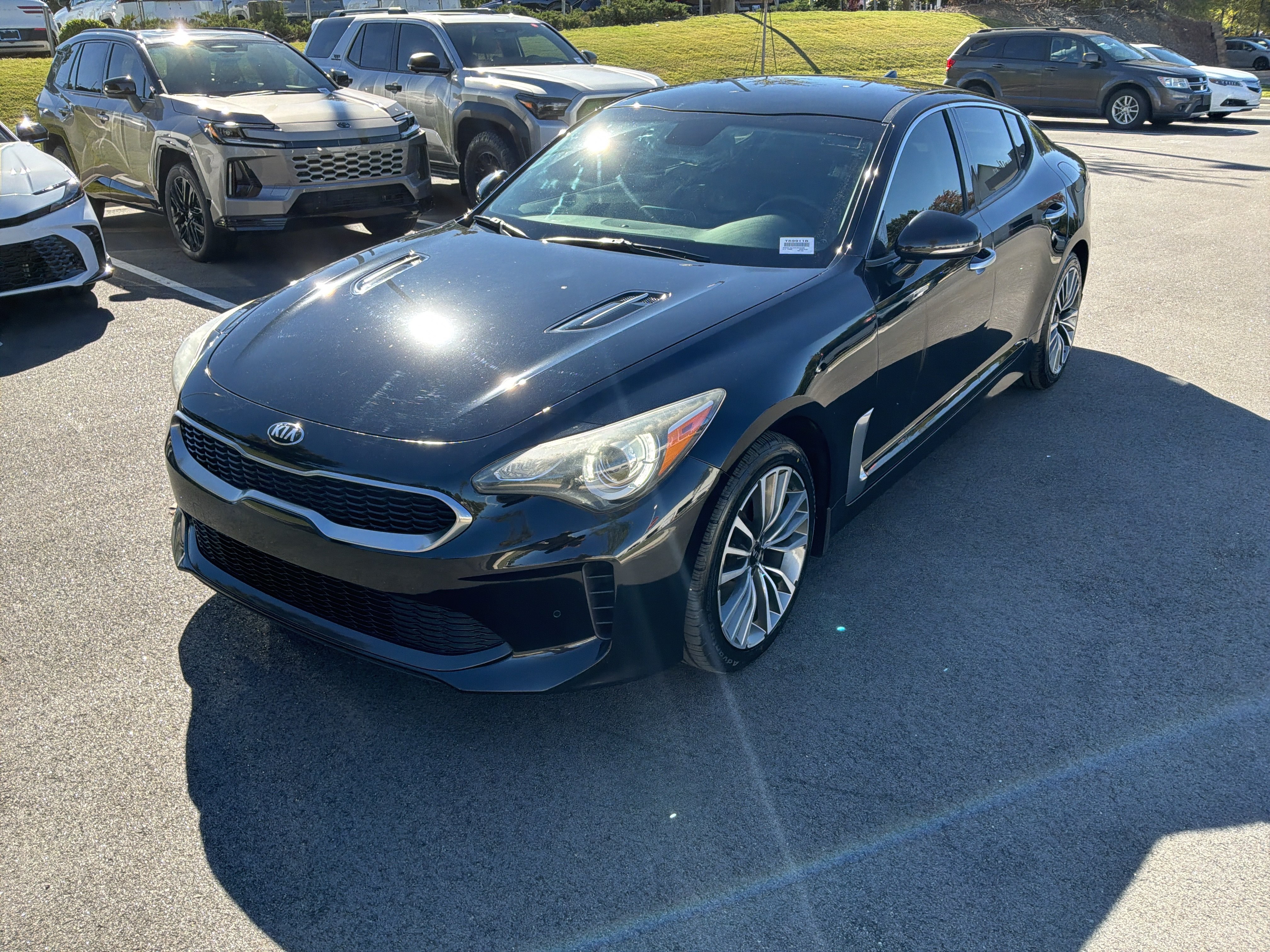 Used 2019 Kia Stinger RWD image 5