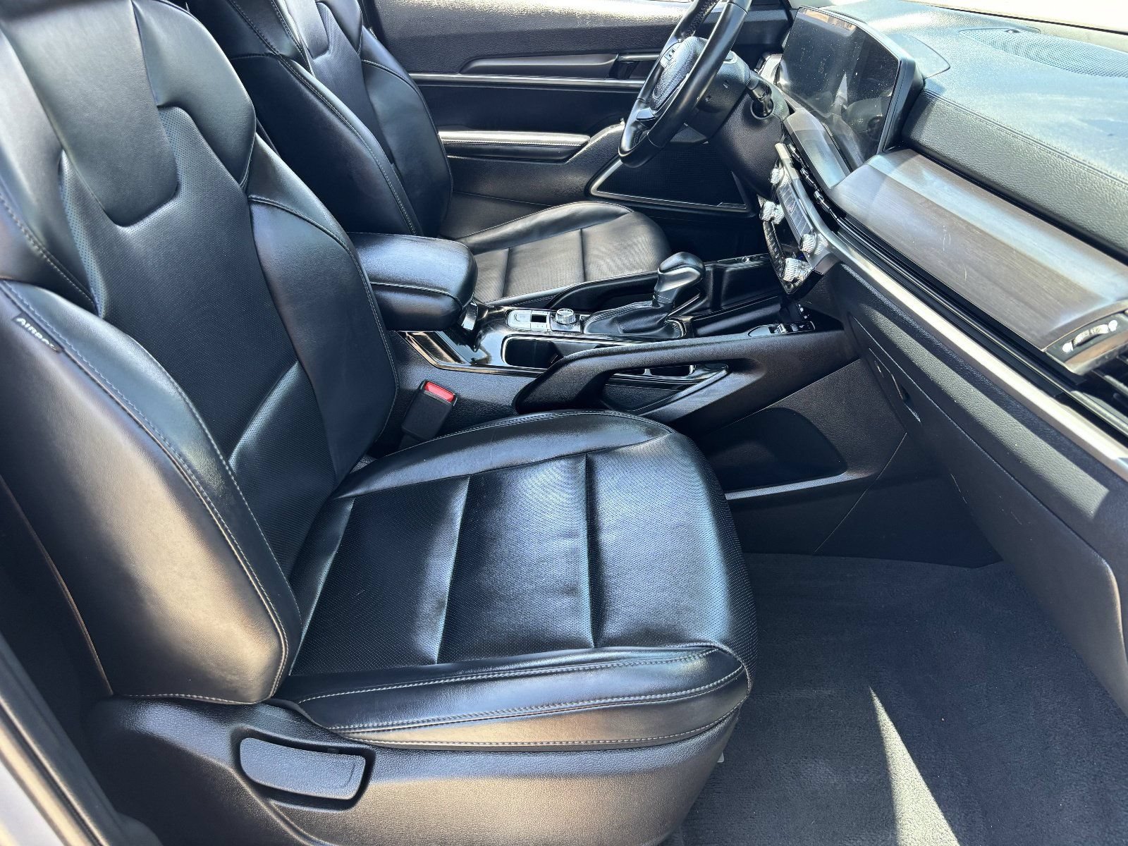 Used 2024 Kia Telluride S w/ S Sunroof Package FWD image 10