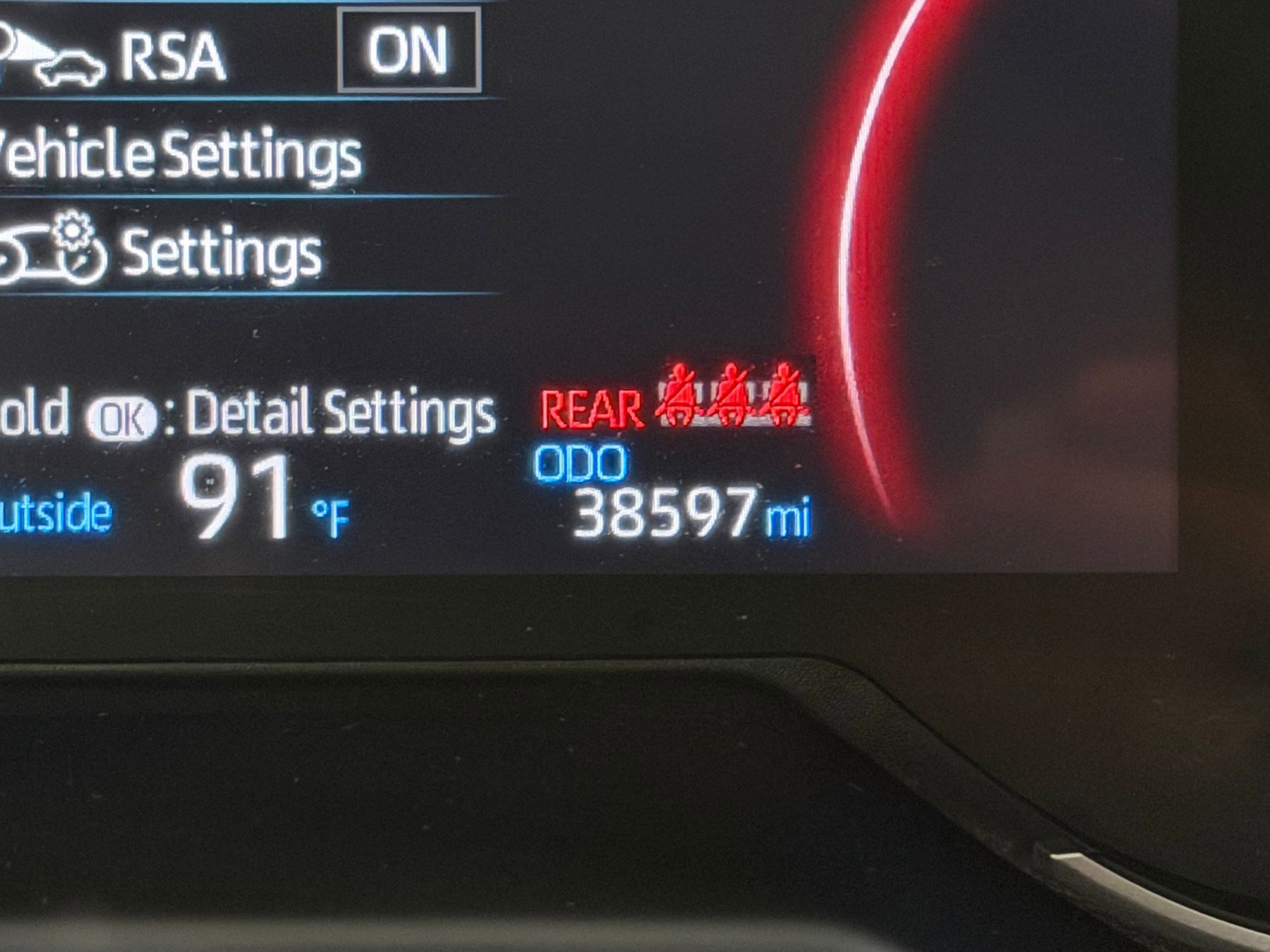 Used 2024 Toyota RAV4 LE AWD/4WD image 19