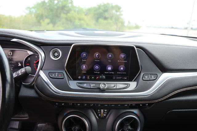 Used 2020 Chevrolet Blazer Premier w/ Driver Confidence II Package FWD image 17
