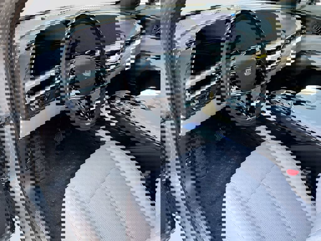 New 2026 Cadillac Lyriq Sport w/ LPO, Floor Liner Package image 9