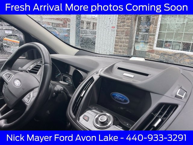 Used 2017 Ford Escape Titanium FWD image 10