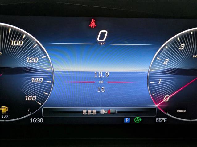 New 2025 Mercedes-Benz GLB 250 4MATIC image 11