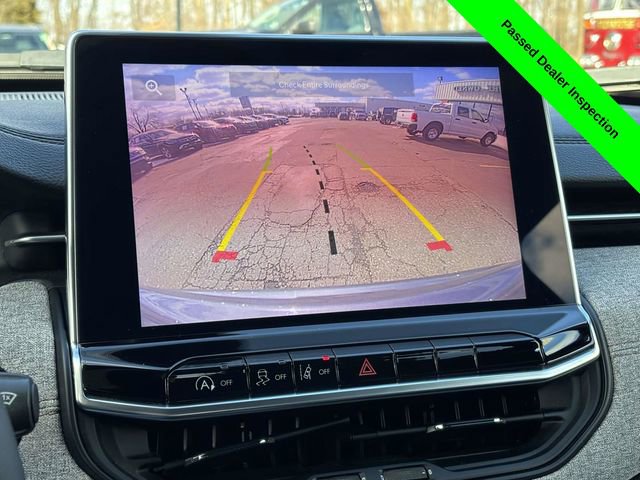 Used 2024 Jeep Compass Latitude image 17