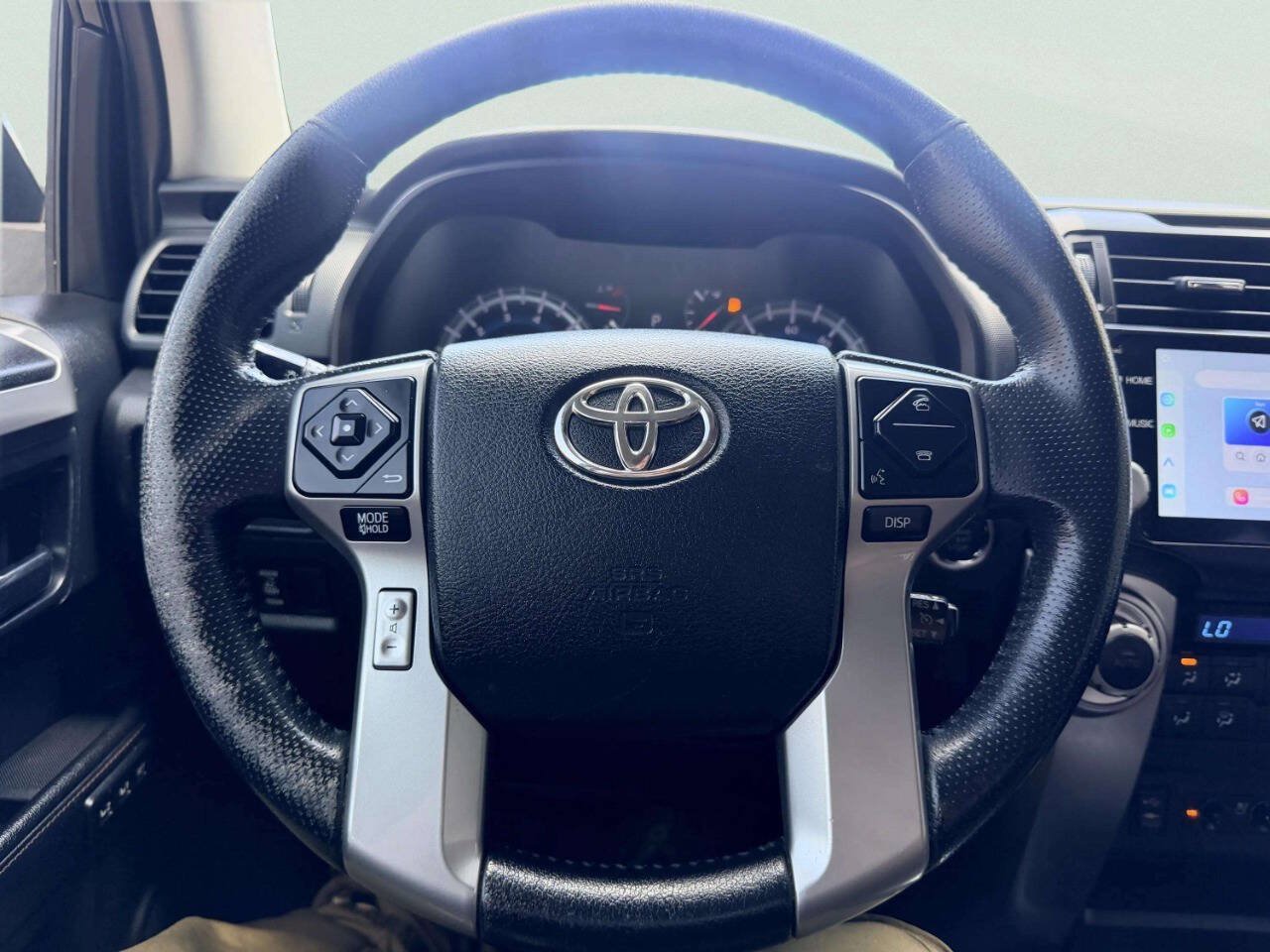 Used 2014 Toyota 4Runner Limited AWD/4WD image 30