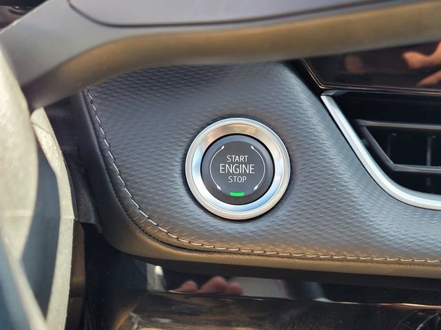 Used 2025 Chevrolet Equinox LT FWD image 19