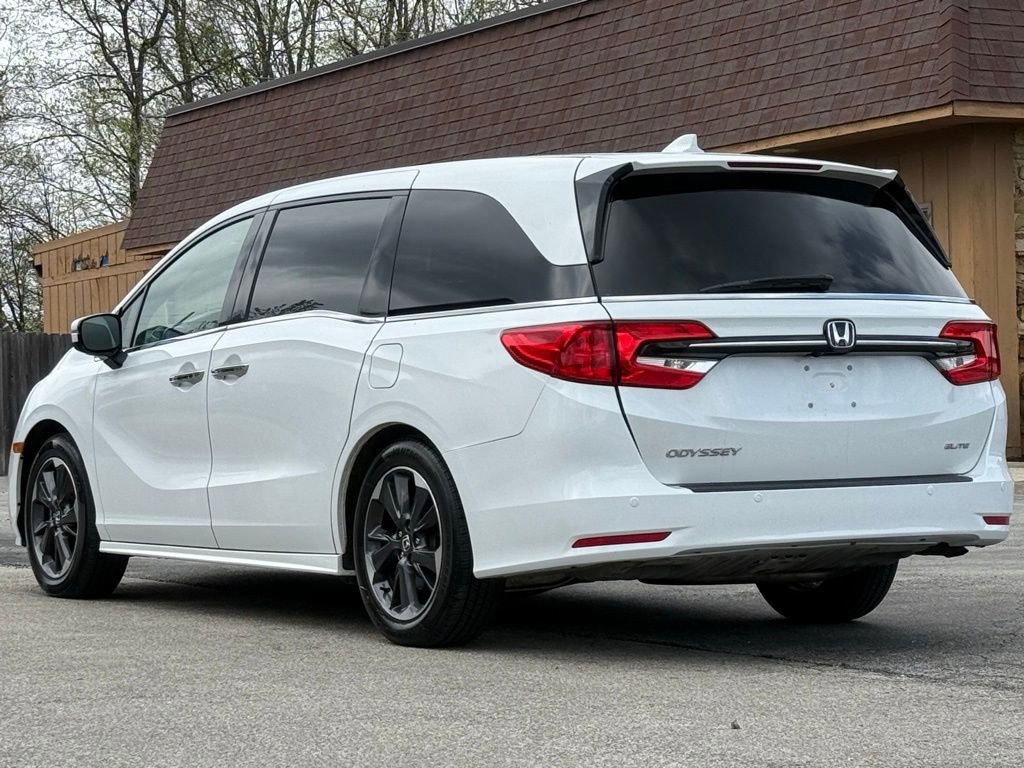 Used 2022 Honda Odyssey Elite image 3