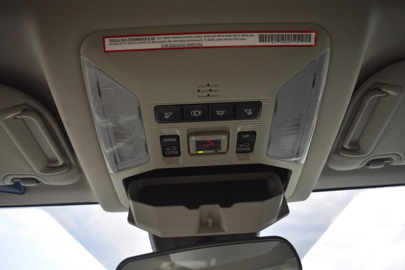Used 2020 Toyota RAV4 XLE Premium FWD image 43