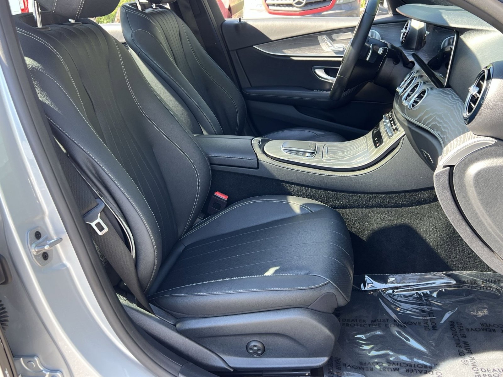 Used 2021 Mercedes-Benz E 350 4MATIC Sedan w/ Premium Package image 33