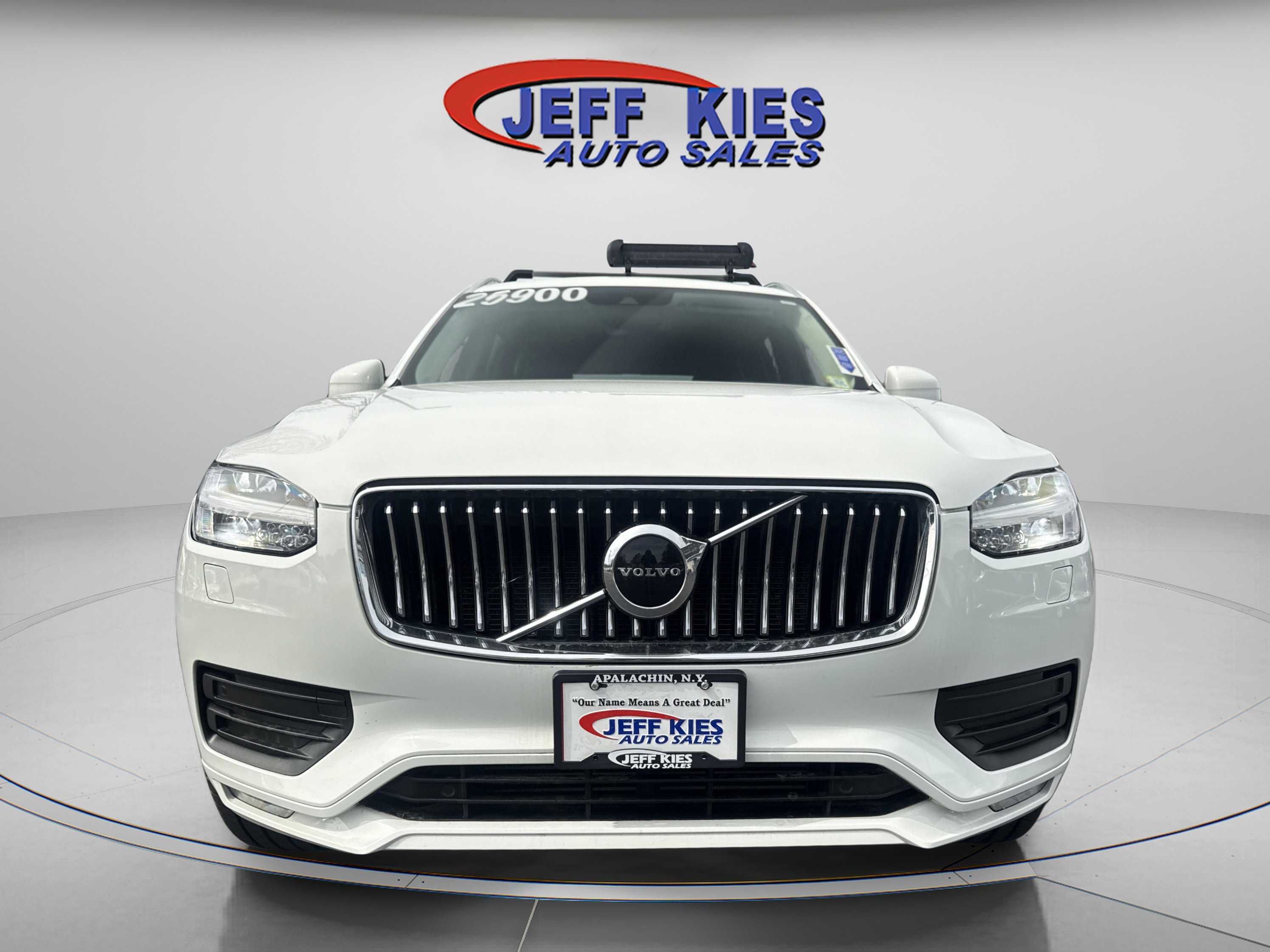 Used 2021 Volvo XC90 T5 Momentum w/ Protection Package image 2