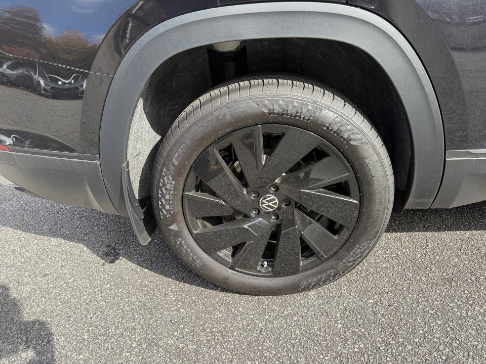 New 2026 Volkswagen Atlas SE image 23