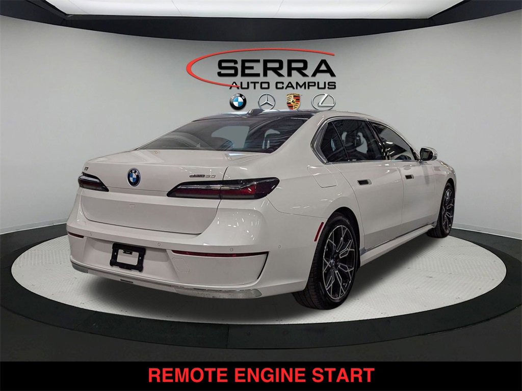 New 2025 BMW i7 eDrive50 w/ Premium Package image 3