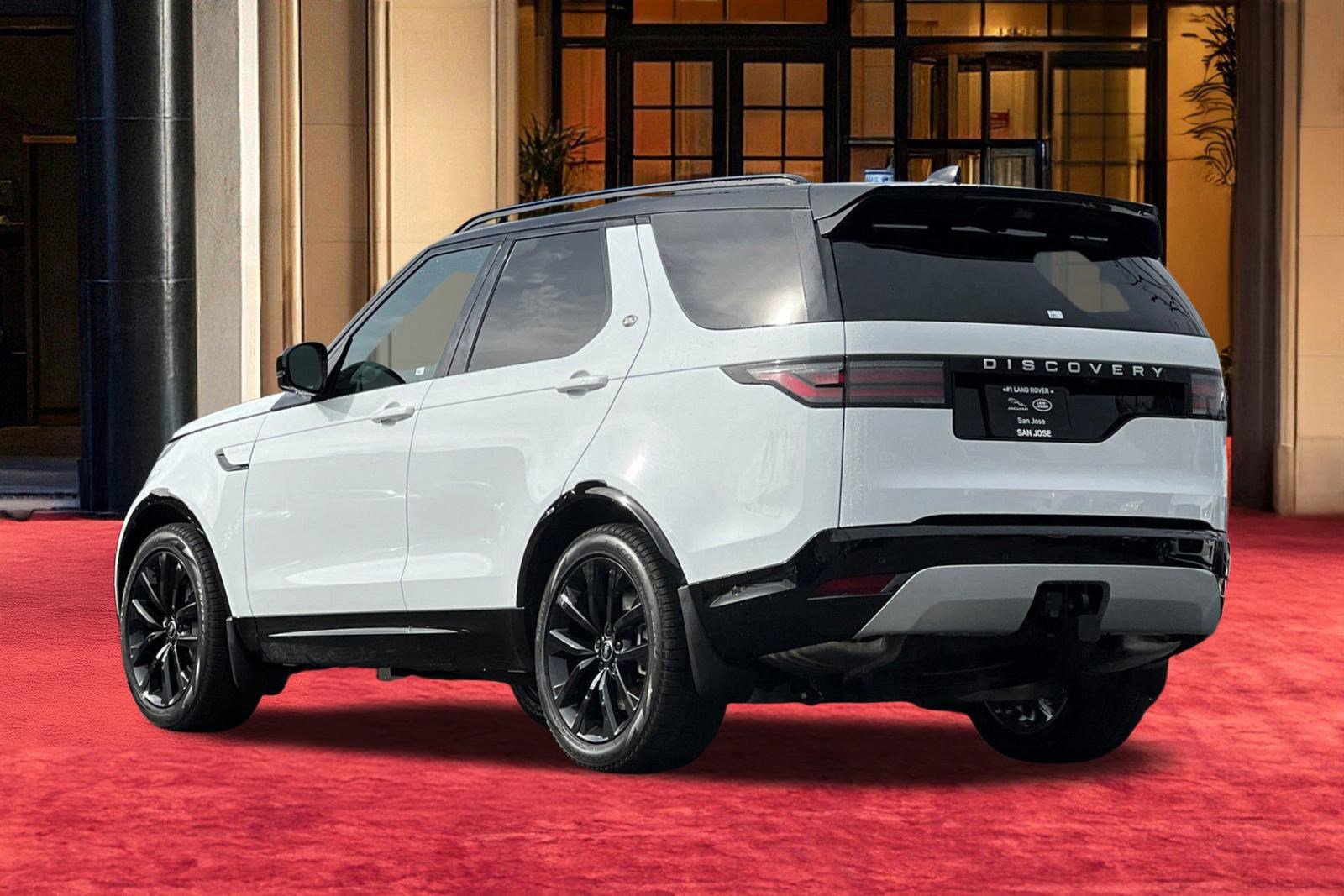 New 2026 Land Rover Discovery Limited Edition AWD/4WD image 2