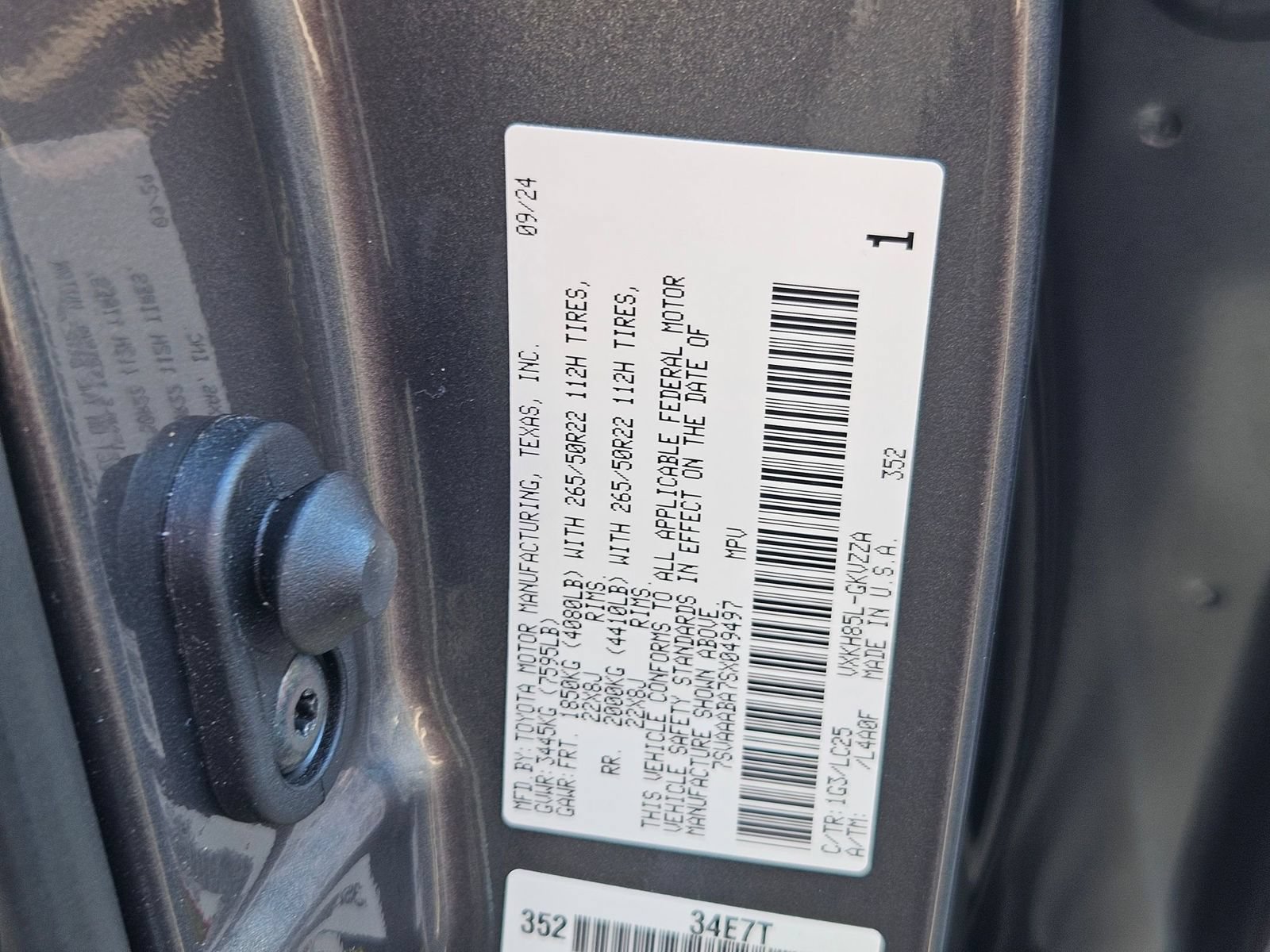 Certified 2025 Toyota Sequoia Capstone AWD/4WD image 36