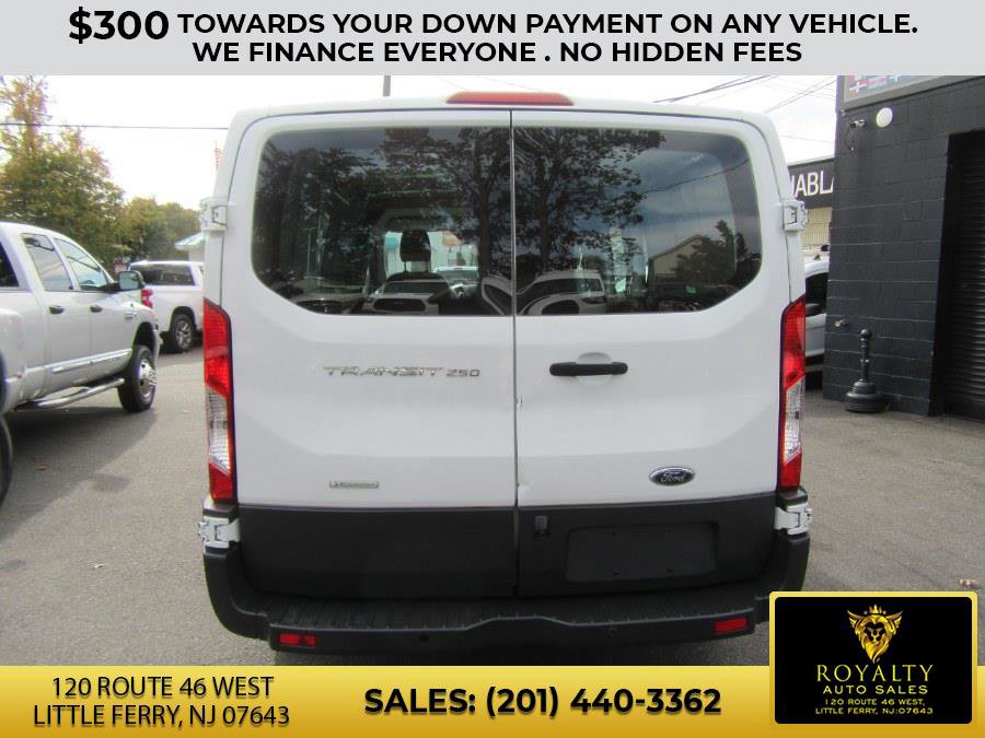 Used 2018 Ford Transit 250 130 Low Roof image 11