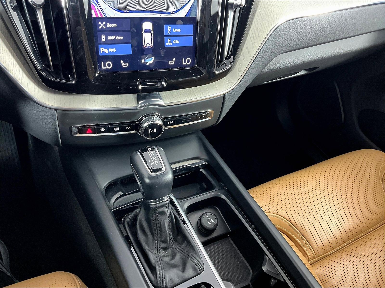 Used 2020 Volvo XC60 T6 Inscription w/ Protection Package Premier AWD/4WD image 15