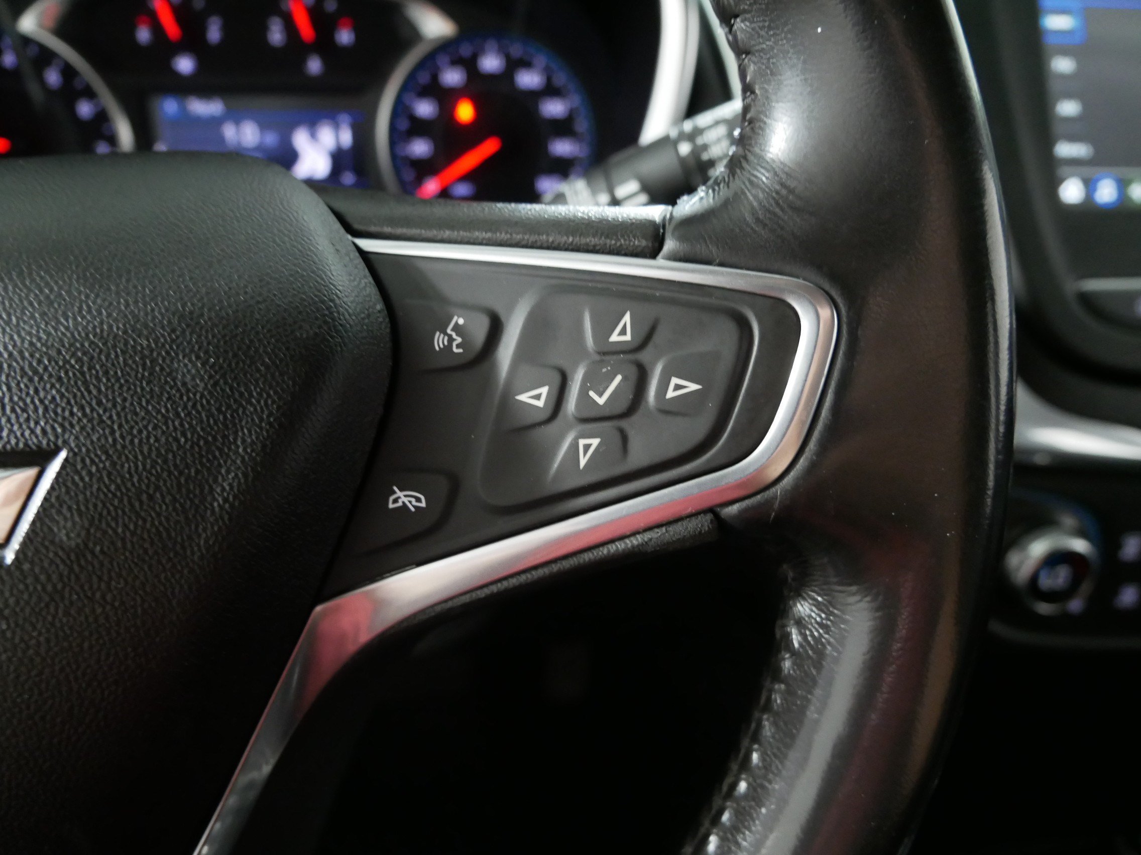 Used 2019 Chevrolet Equinox LT AWD/4WD image 28