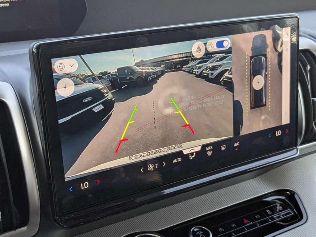 New 2025 Ford Expedition Active image 23