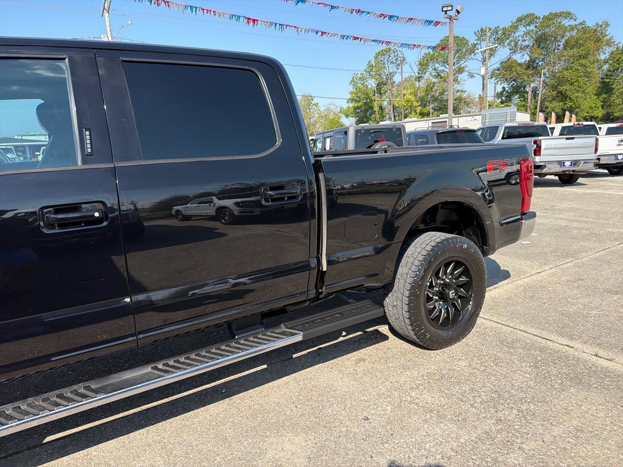 Used 2021 Ford F250 Lariat w/ Lariat Value Package AWD/4WD image 5