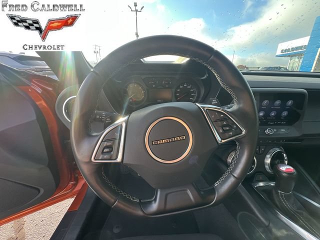 Used 2023 Chevrolet Camaro LT w/ Technology Package RWD image 17