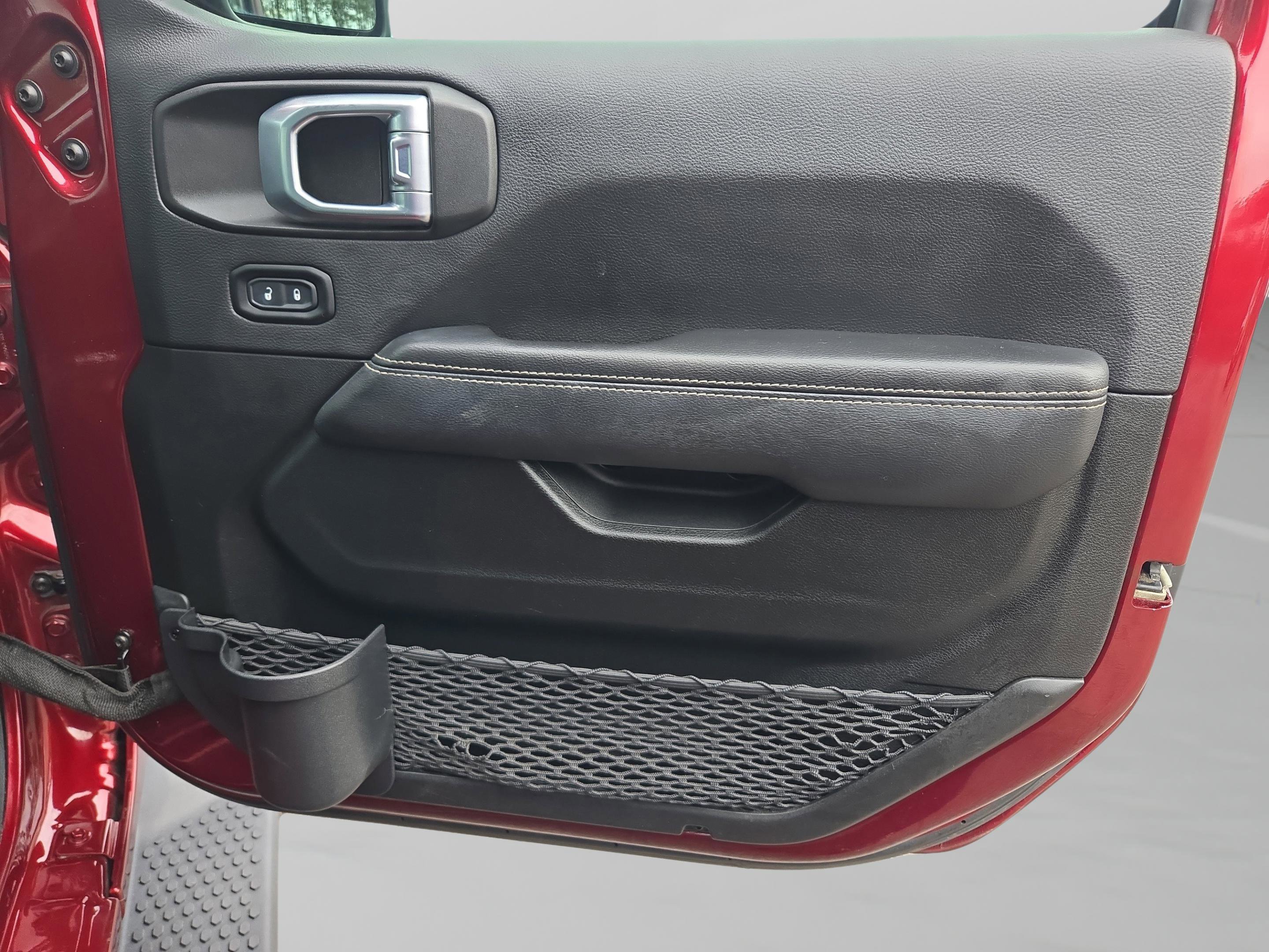 Used 2021 Jeep Wrangler Unlimited Sahara w/ Cold Weather Group image 30