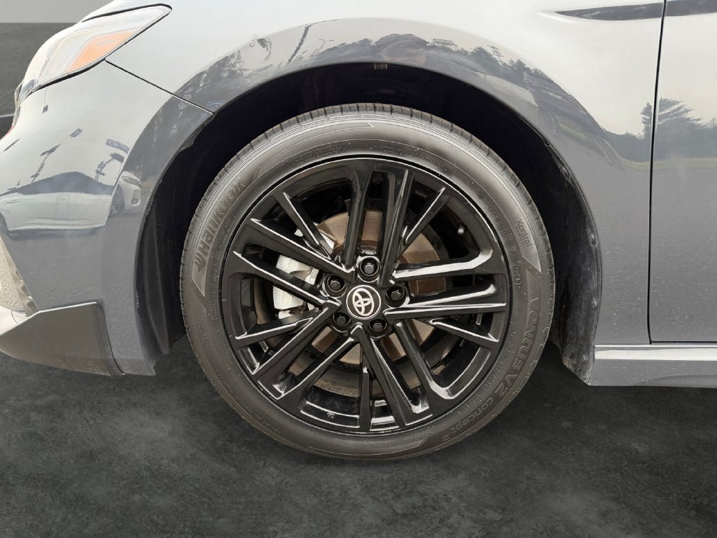 Used 2026 Toyota Camry SE FWD image 4