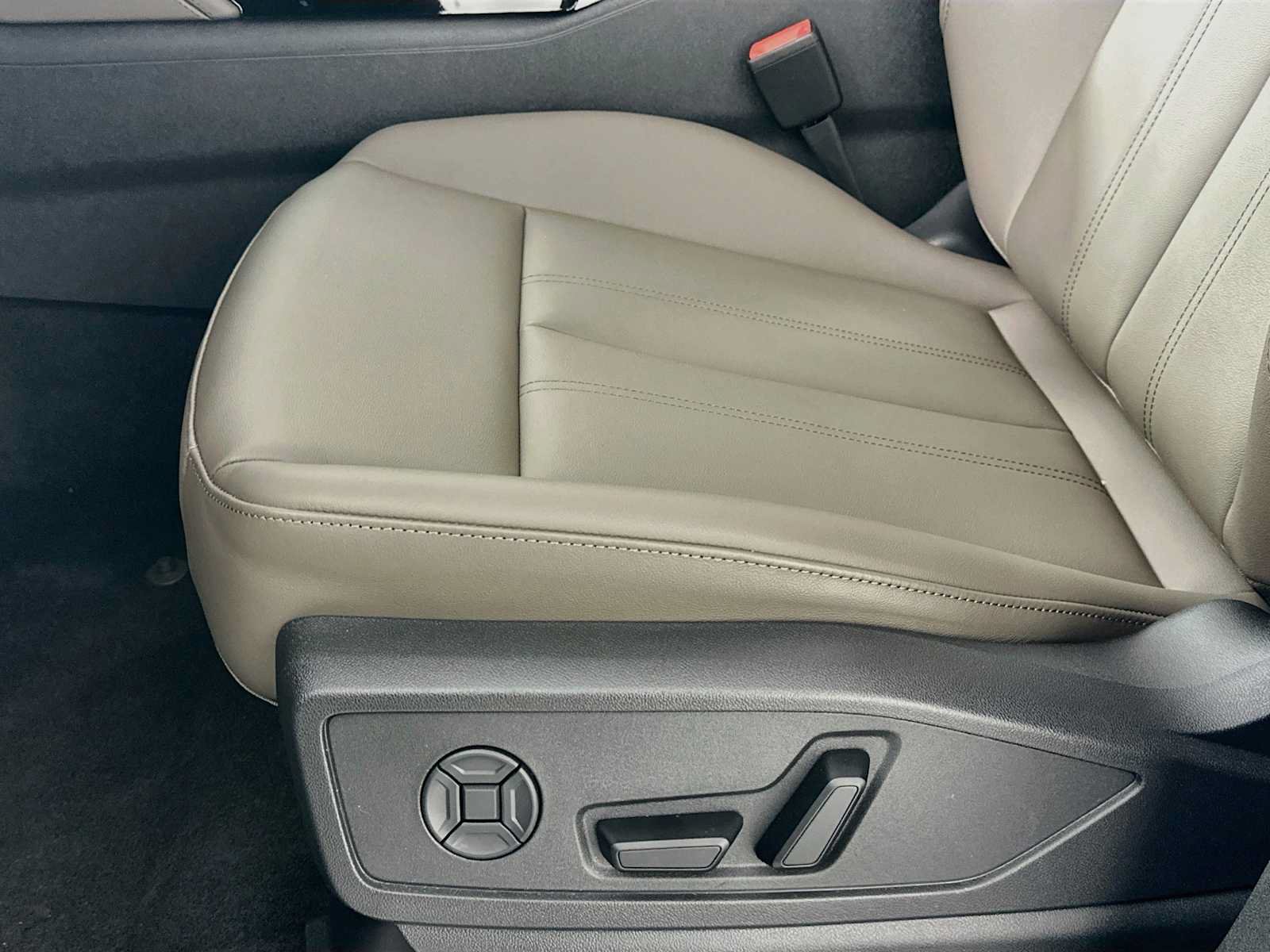 New 2026 Audi Q5 Premium Plus AWD/4WD image 17