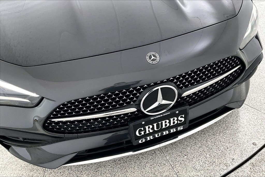 Used 2025 Mercedes-Benz CLE 300 4MATIC Coupe image 34