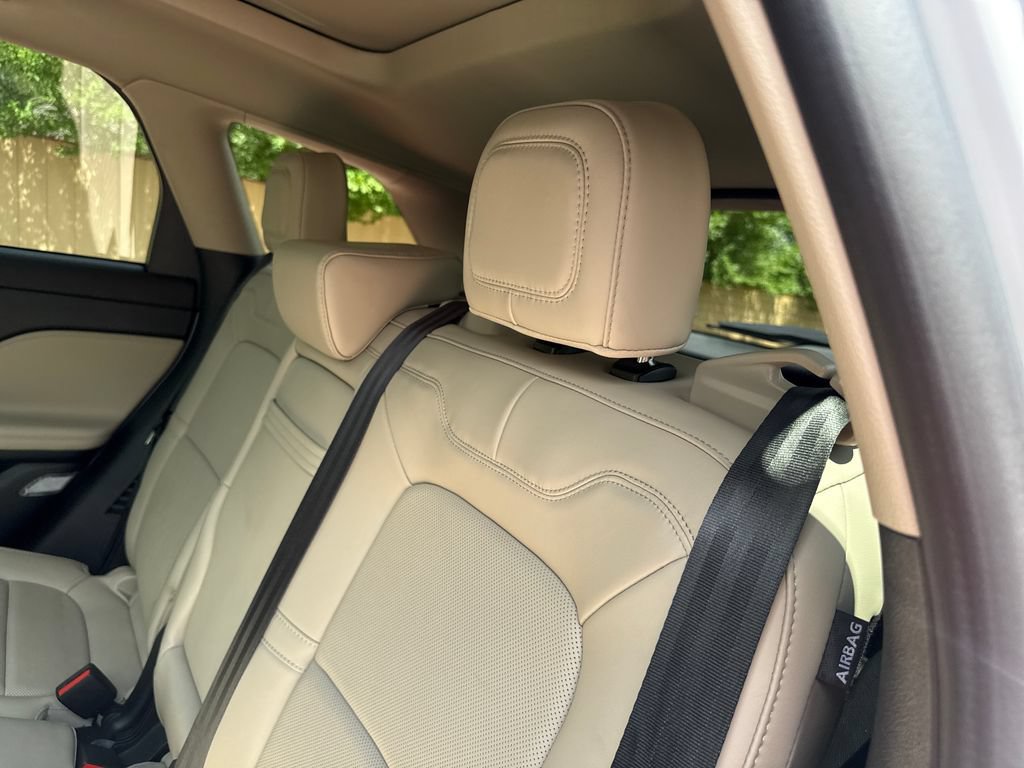 Certified 2025 Lincoln Corsair Grand Touring AWD/4WD image 23