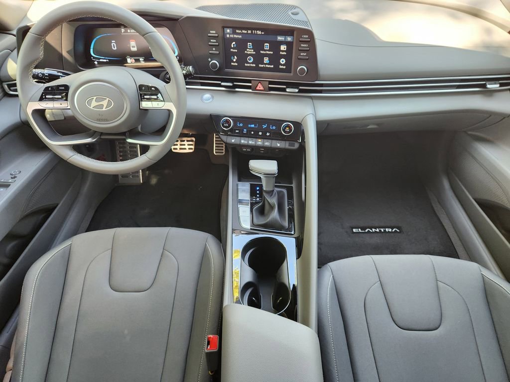 New 2026 Hyundai Elantra SEL Sport Premium FWD image 17