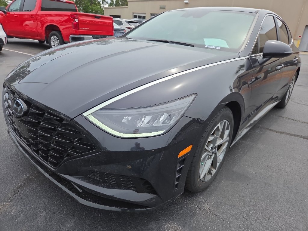 Used 2023 Hyundai Sonata SEL FWD image 1