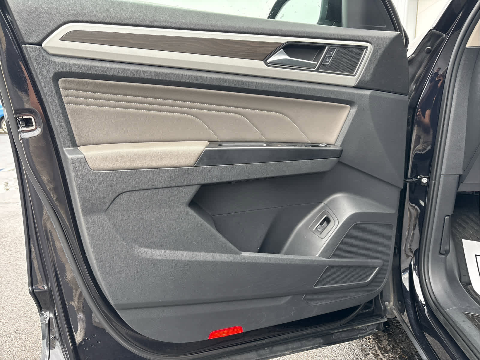 Used 2021 Volkswagen Atlas SE image 22