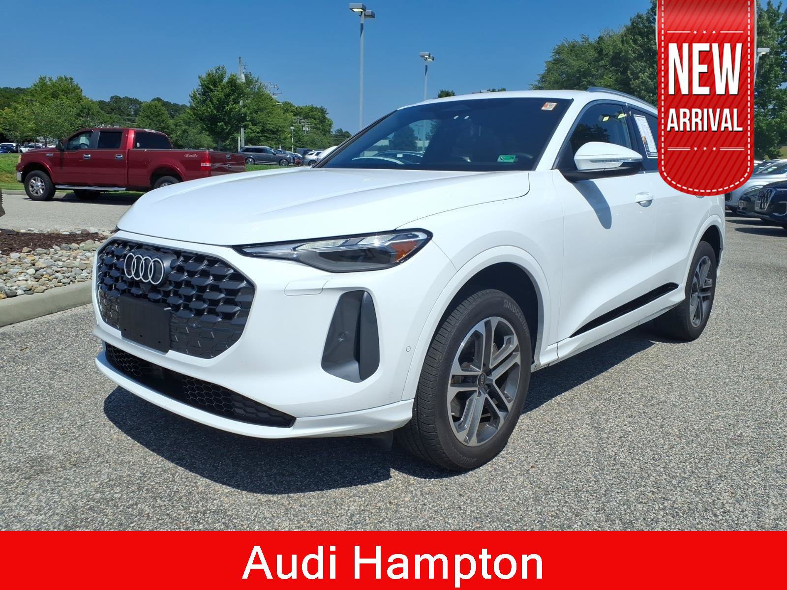 Used 2025 Audi Q5 Premium w/ Convenience Package
